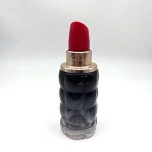 Flacon Yes I Am Eau de Parfum de Cacharel, parfum oriental-floral pour femme audacieuse