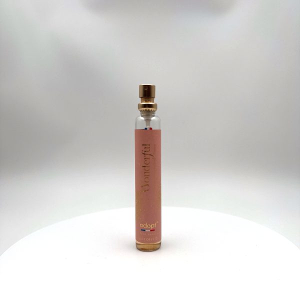Flacon du parfum Wonderful Eau de Parfum 30 ml, fragrance féminine fruitée et florale